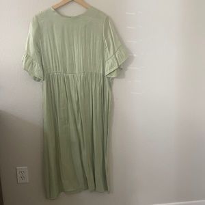Midi pastel green metallic dress